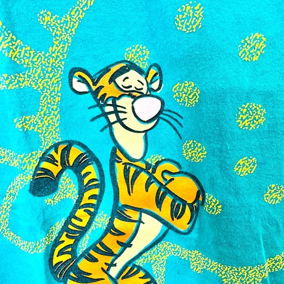 WINNIE THE POOH VINTAGE 1990’s GRAPHIC TIGGER TEE - Picture 4 of 7